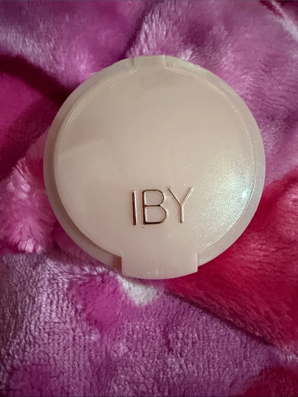 3/$15 🌸 IBY Sunkissed Glow Highlighter - Maldives